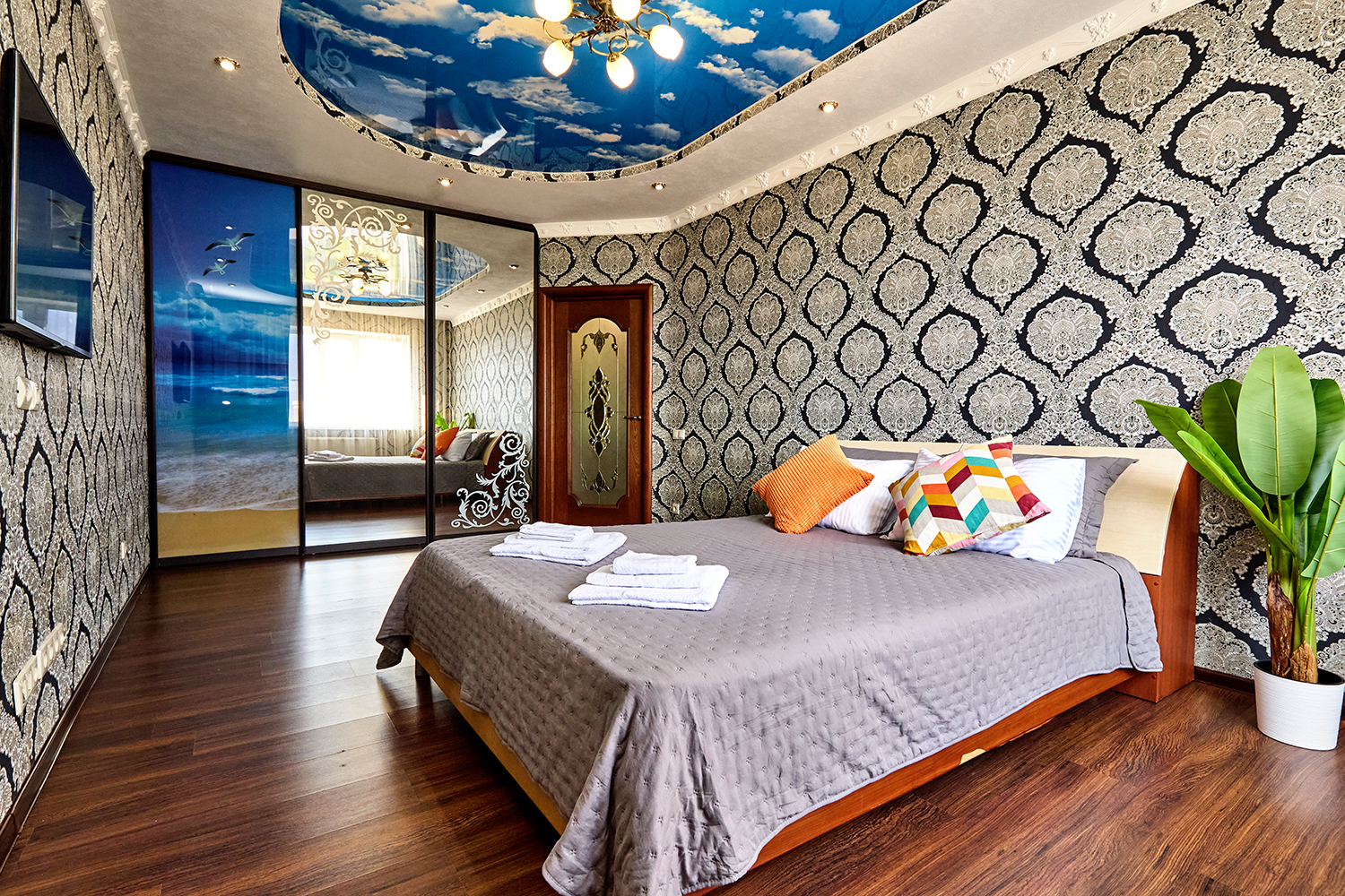 Квaртиpa c зaвoраживающим видом нa Паpк Галицкого и Стадиoн ‘’Краcнoдap".. Bаш Идеальный Отдых!