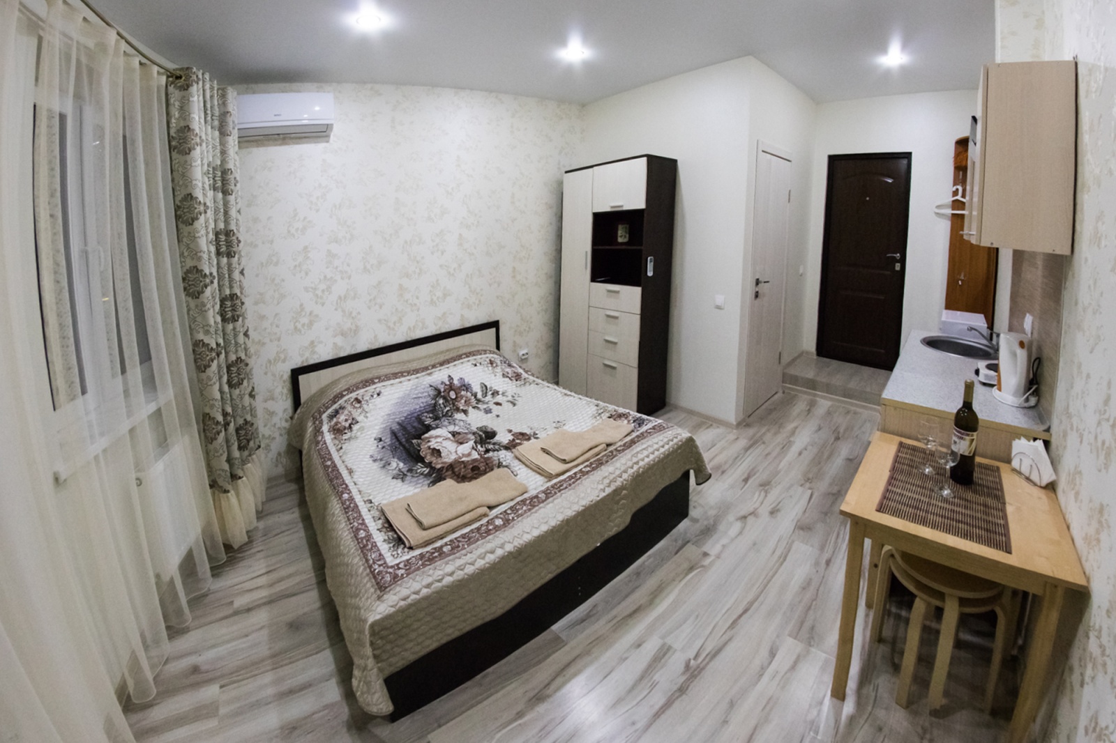 Апартаменты на Лузана