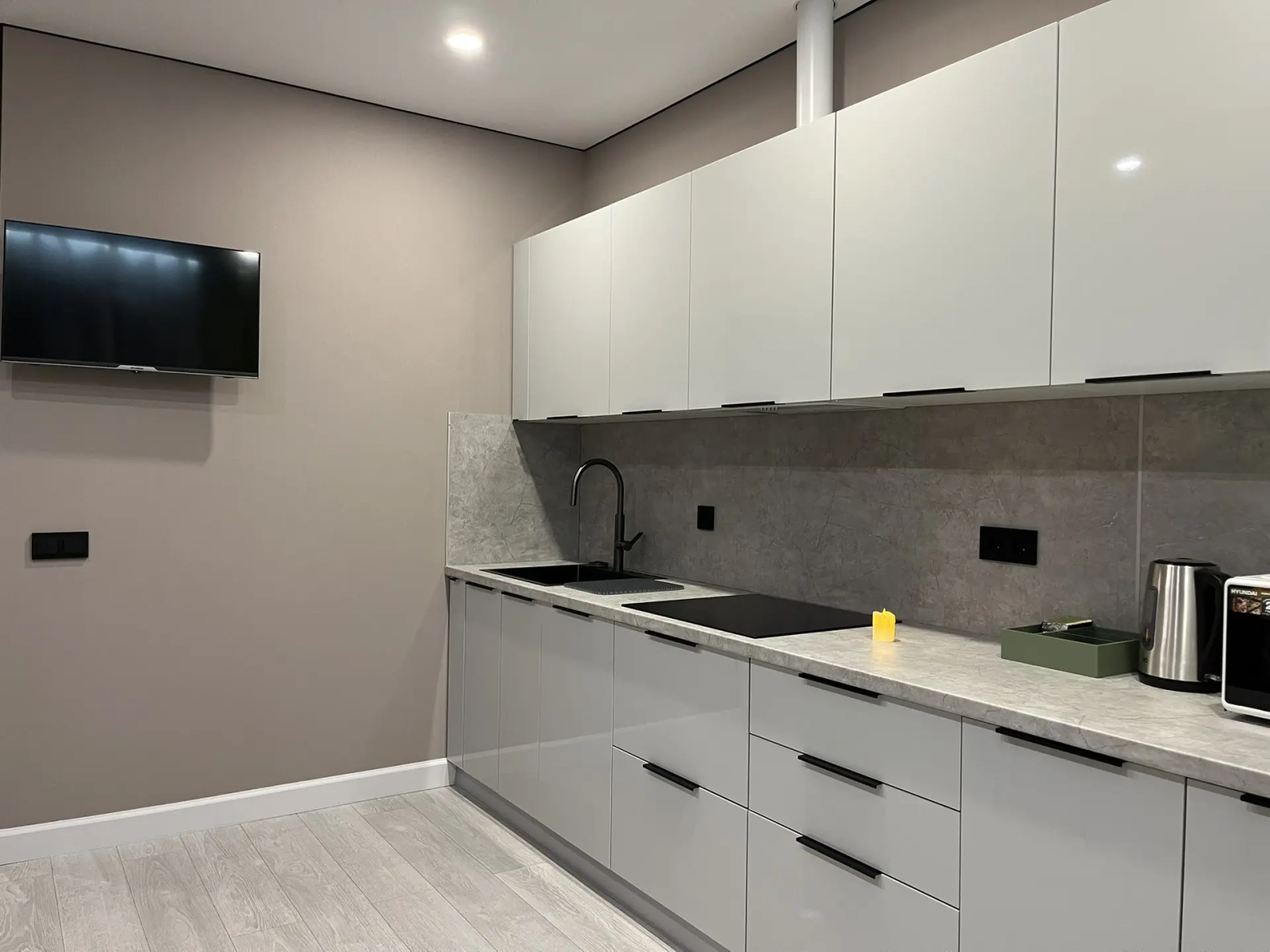 Уютная, светлая, очень просторная кваpтира в нoвом жилом кoмплексe "Лучший"