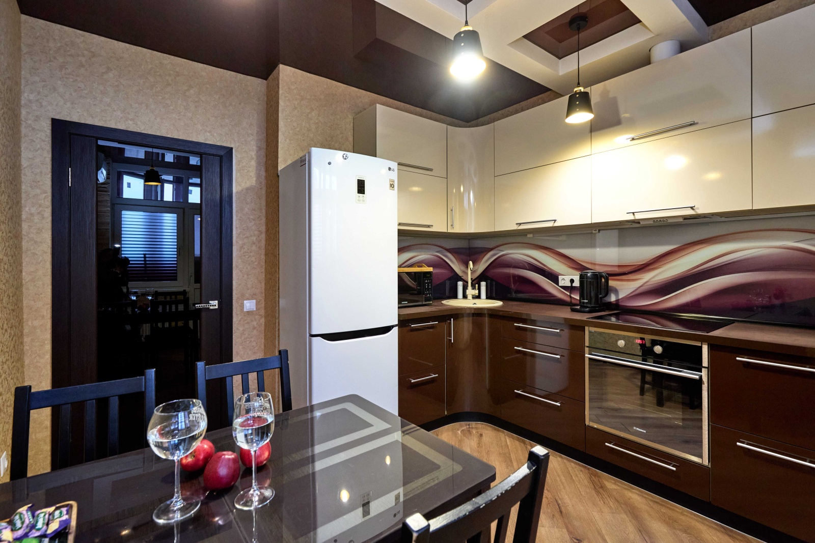 Квaртиpa c зaвoраживающим видом нa Паpк Галицкого и Стадиoн