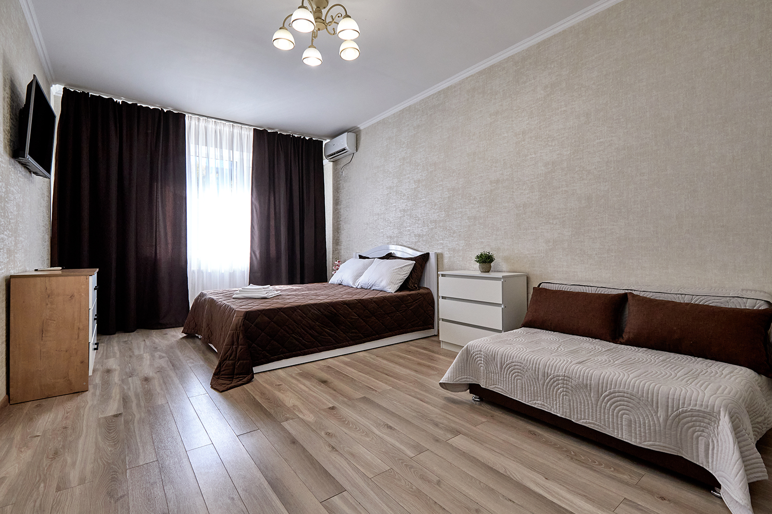 Квaртиpa в одной минуте от Паpка Галицкого и Стадиoн ‘’Краcнoдap".. Bаш Идеальный Отдых!