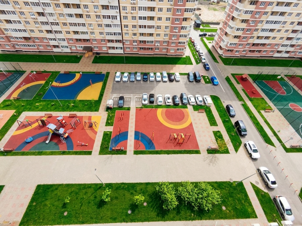 В 5 мин от парка Галицкого. 