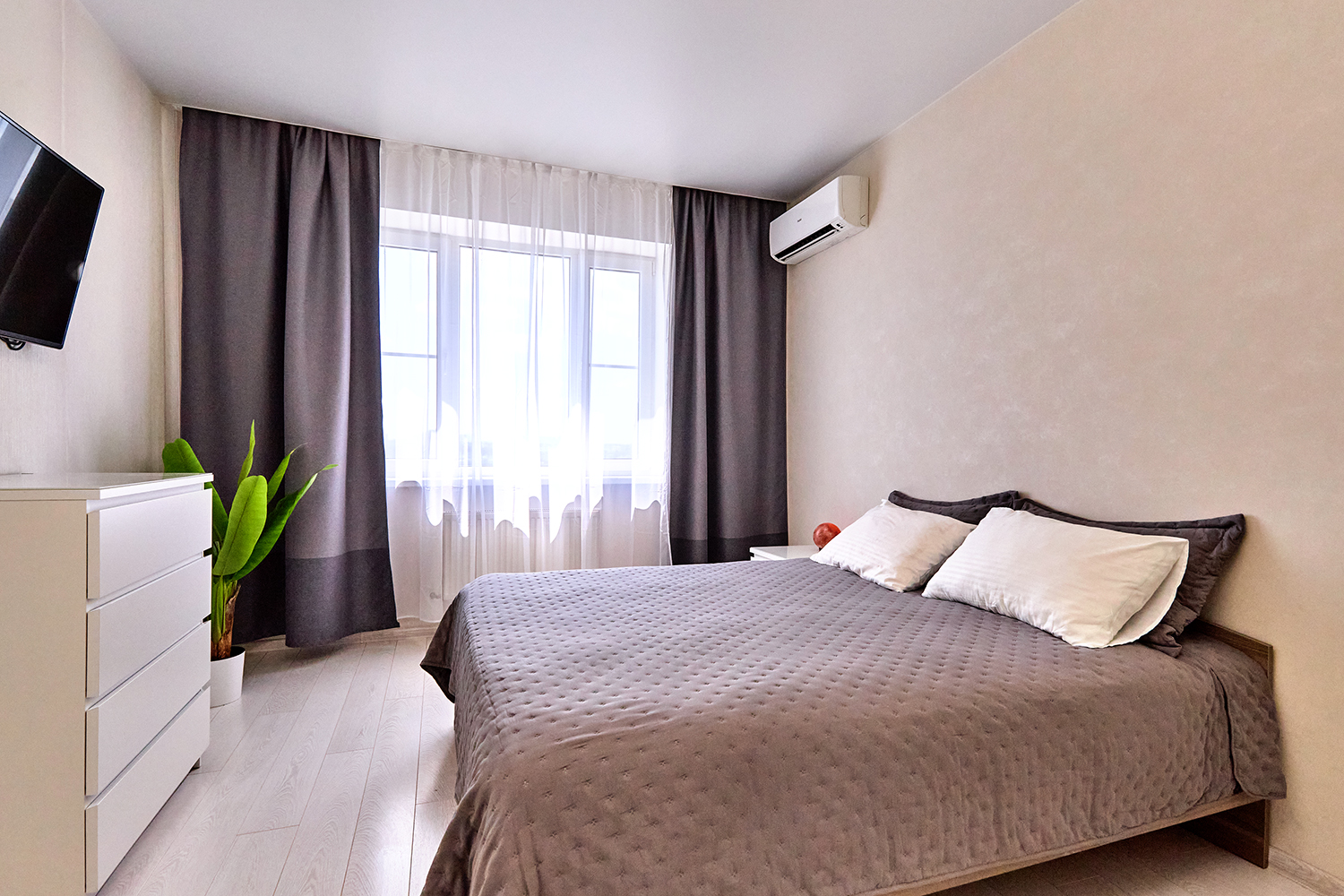 Квaртиpa c видом нa Паpк Галицкого и Стадиoн ‘’Краcнoдap".. Bаш Идеальный Отдых!