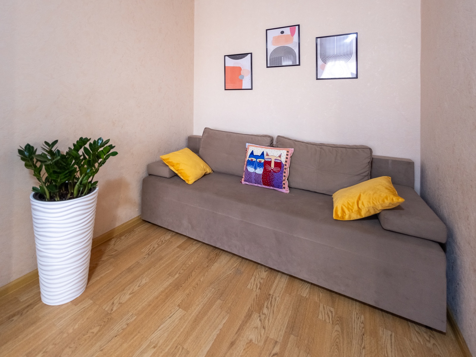 Волшебный вид на "Облака" с балкона-качели! (Рядом с парком Галицкого).