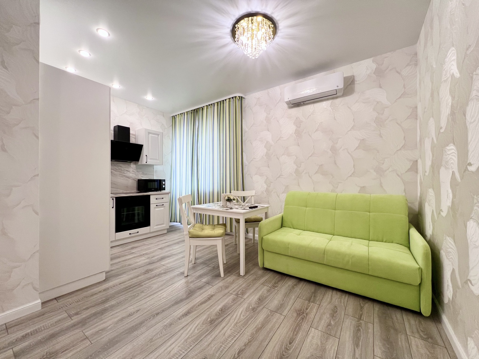 Апартаменты "Пентхаус на Цветах"