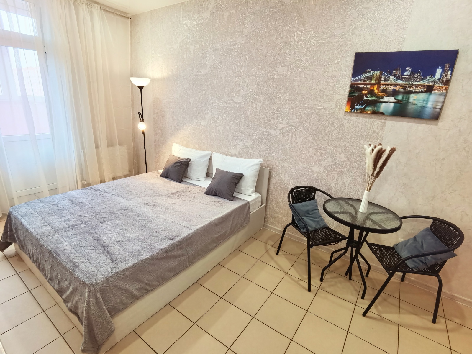 Маленькая дружелюбная студия