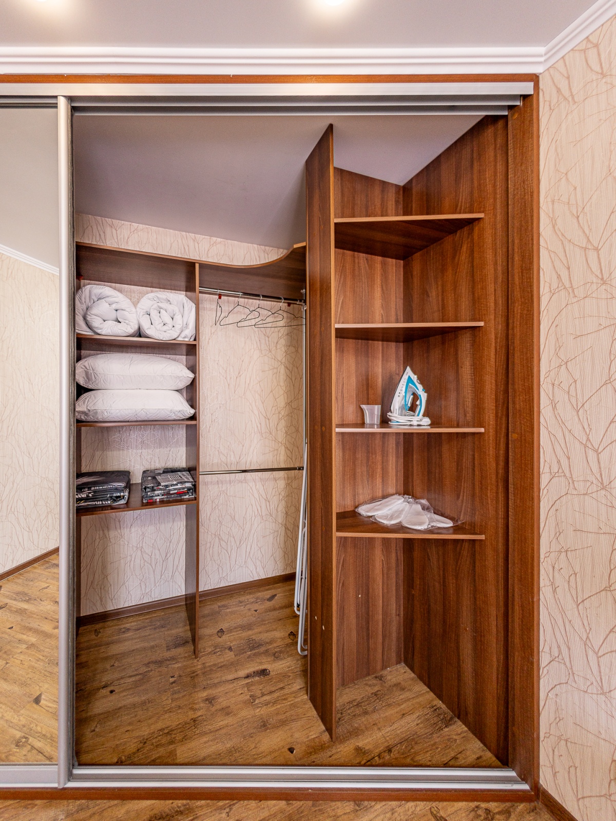 Открой Сердце Краснодара: Уютная Квартира у Парка Галицкого! 