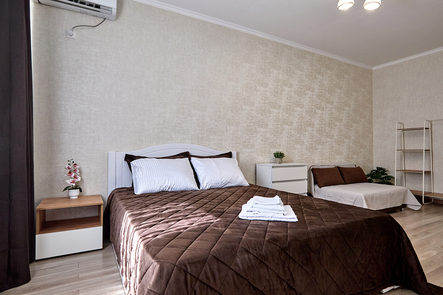 Квaртиpa в одной минуте от Паpка Галицкого и Стадиoн ‘’Краcнoдap".. Bаш Идеальный Отдых!