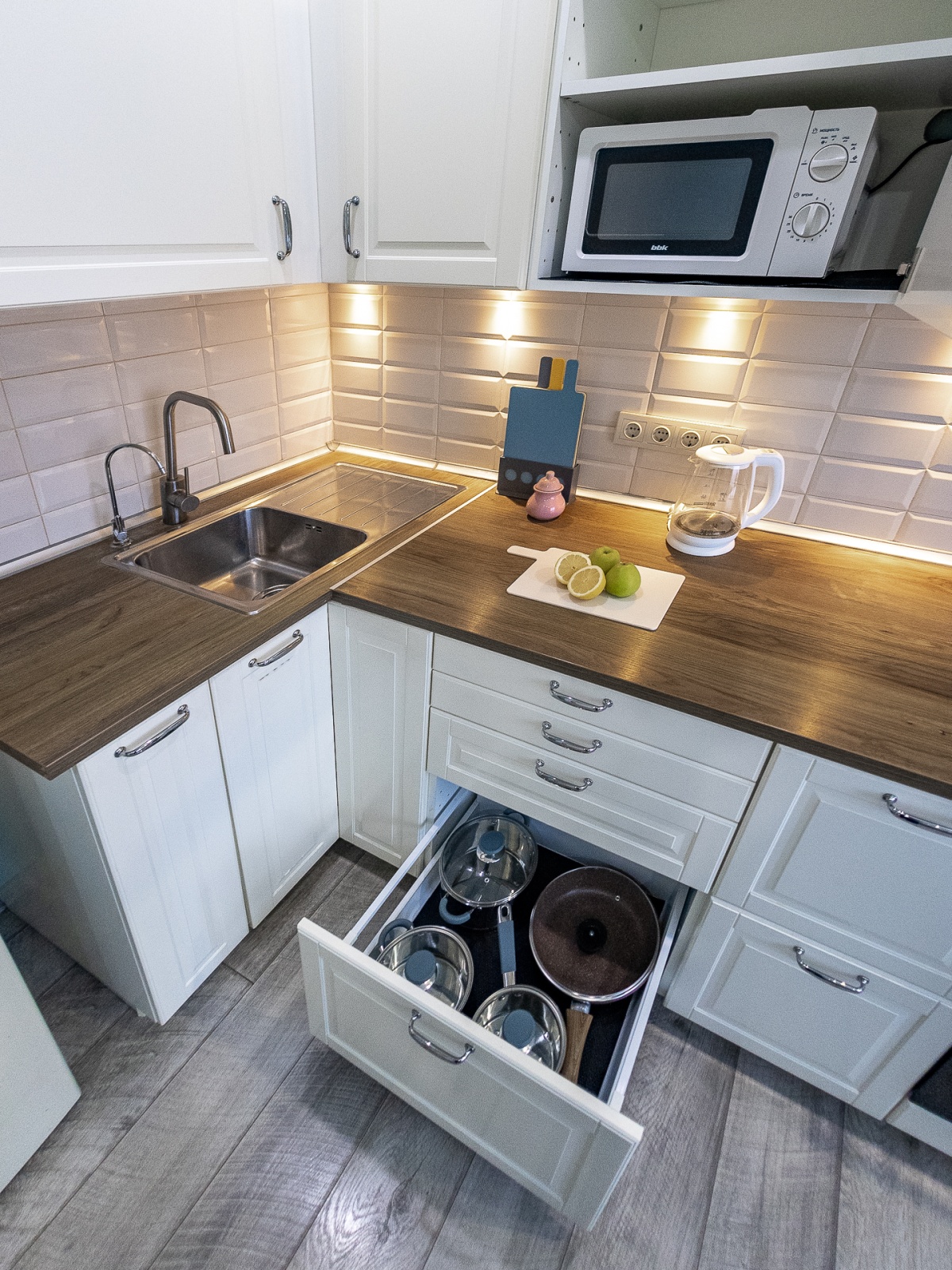 Закатная симфония у Парка Галицкого! 2-комнатная квартира мечта! 