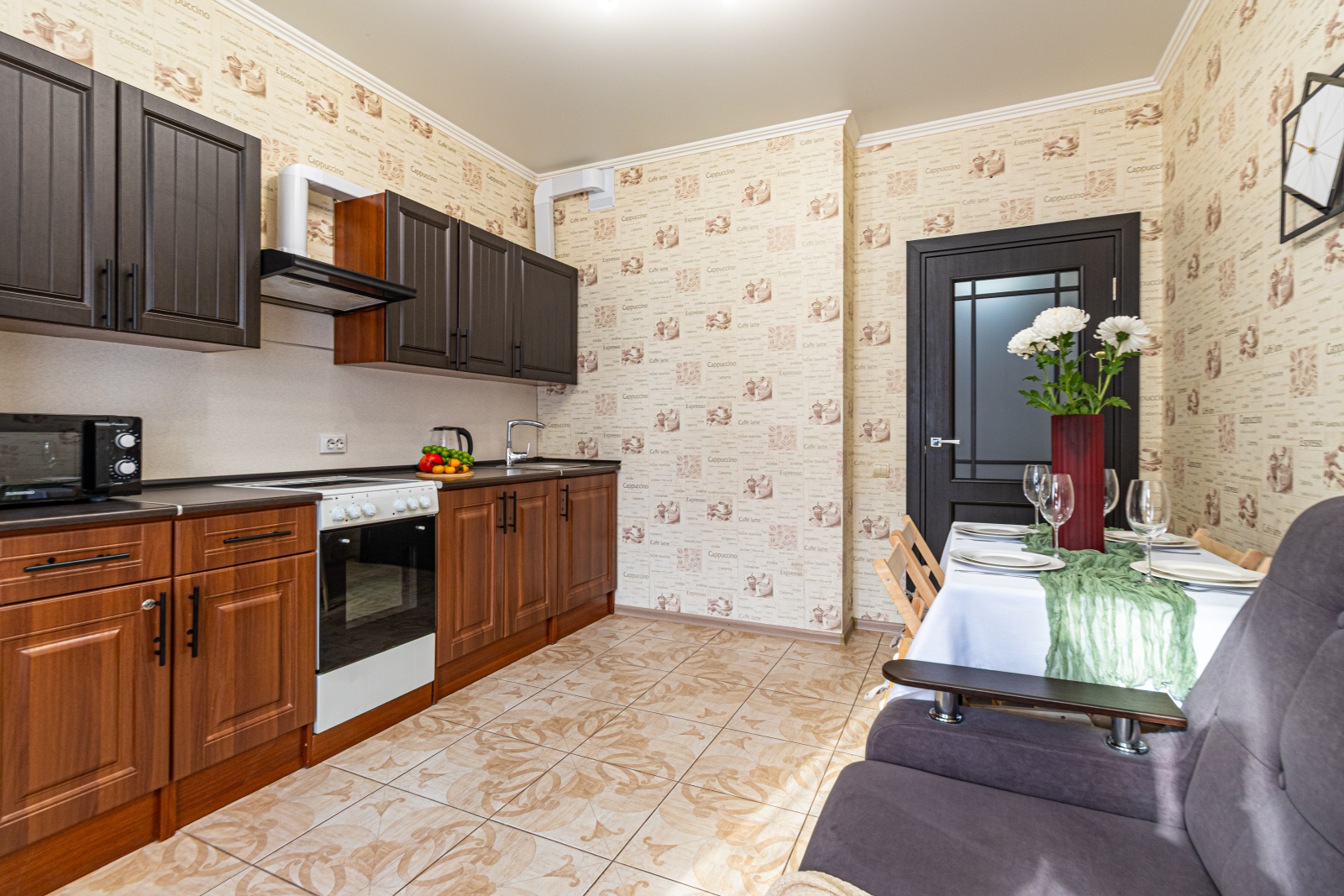 Ривьера Галицкого": Погрузитесь в Атмосферу Отдыха в Светлых и Просторных Апартаментах у Знаменитого Парка! 