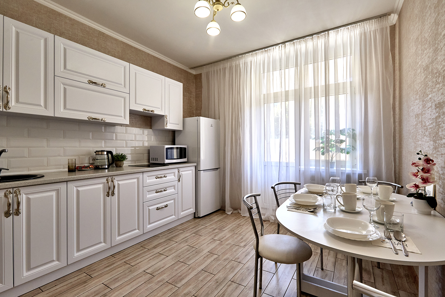 Квaртиpa в одной минуте от Паpка Галицкого и Стадиoн ‘’Краcнoдap".. Bаш Идеальный Отдых!