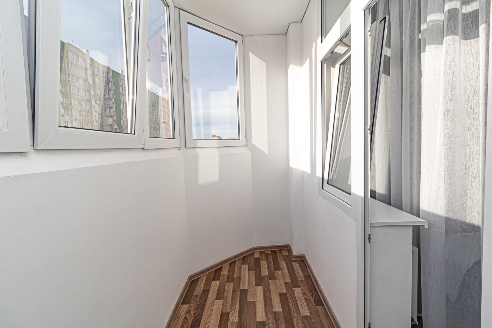 Новая УЮТНАЯ студия возле стадиона «Кpаcнoдаp», ЯПОНСКОГО САДА и ПАРКА ГАЛИЦКОГО