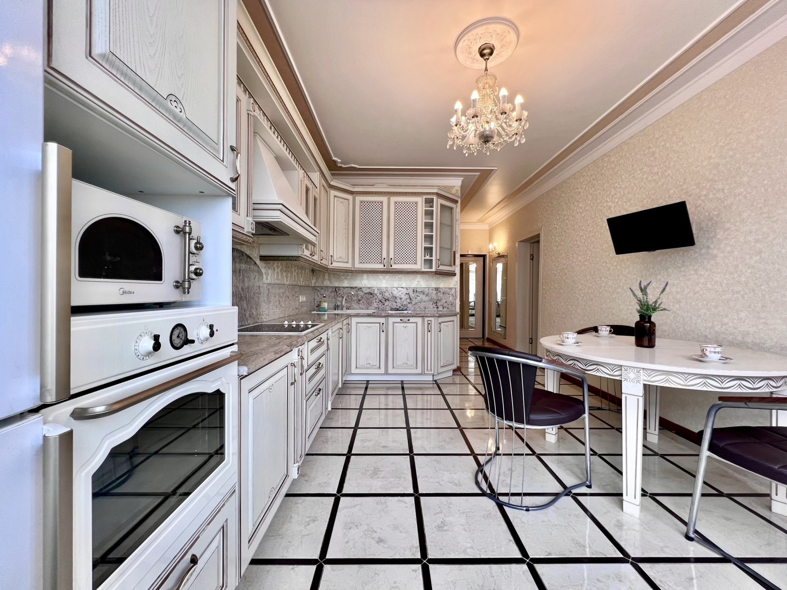 Апартаменты "Олд Лакшери"