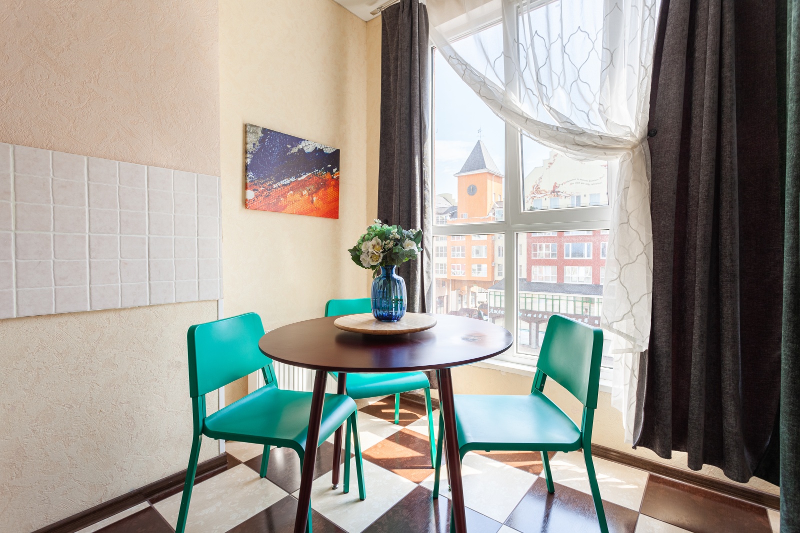Mart Apart в Немецкой деревне, у озера