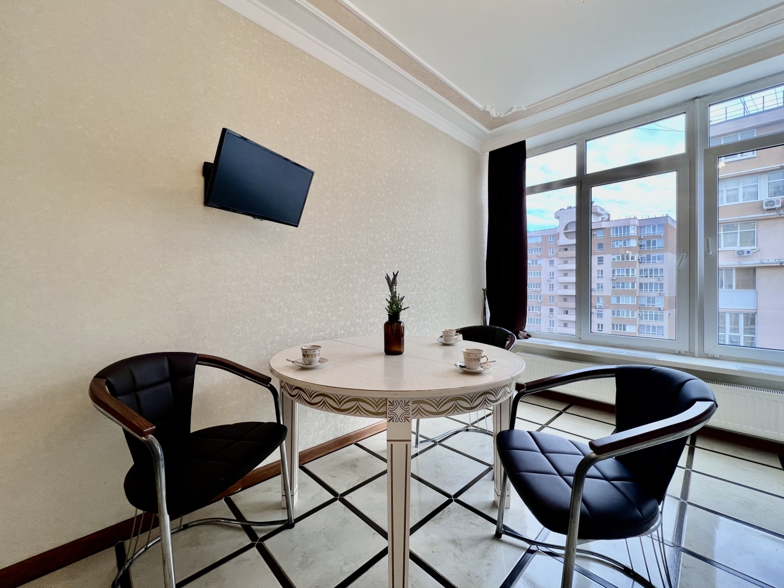 Апартаменты "Олд Лакшери"