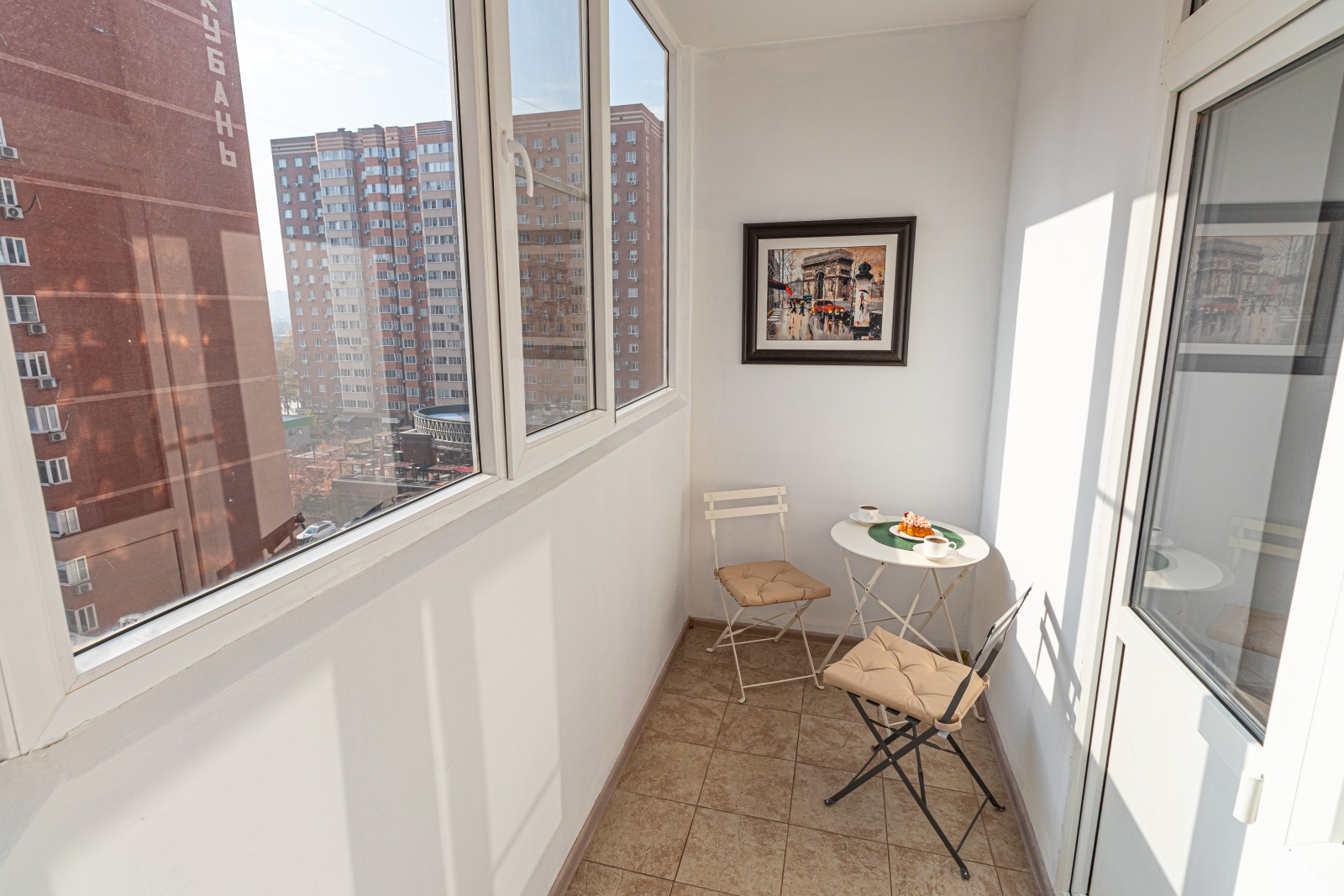 Ривьера Галицкого": Погрузитесь в Атмосферу Отдыха в Светлых и Просторных Апартаментах у Знаменитого Парка! 