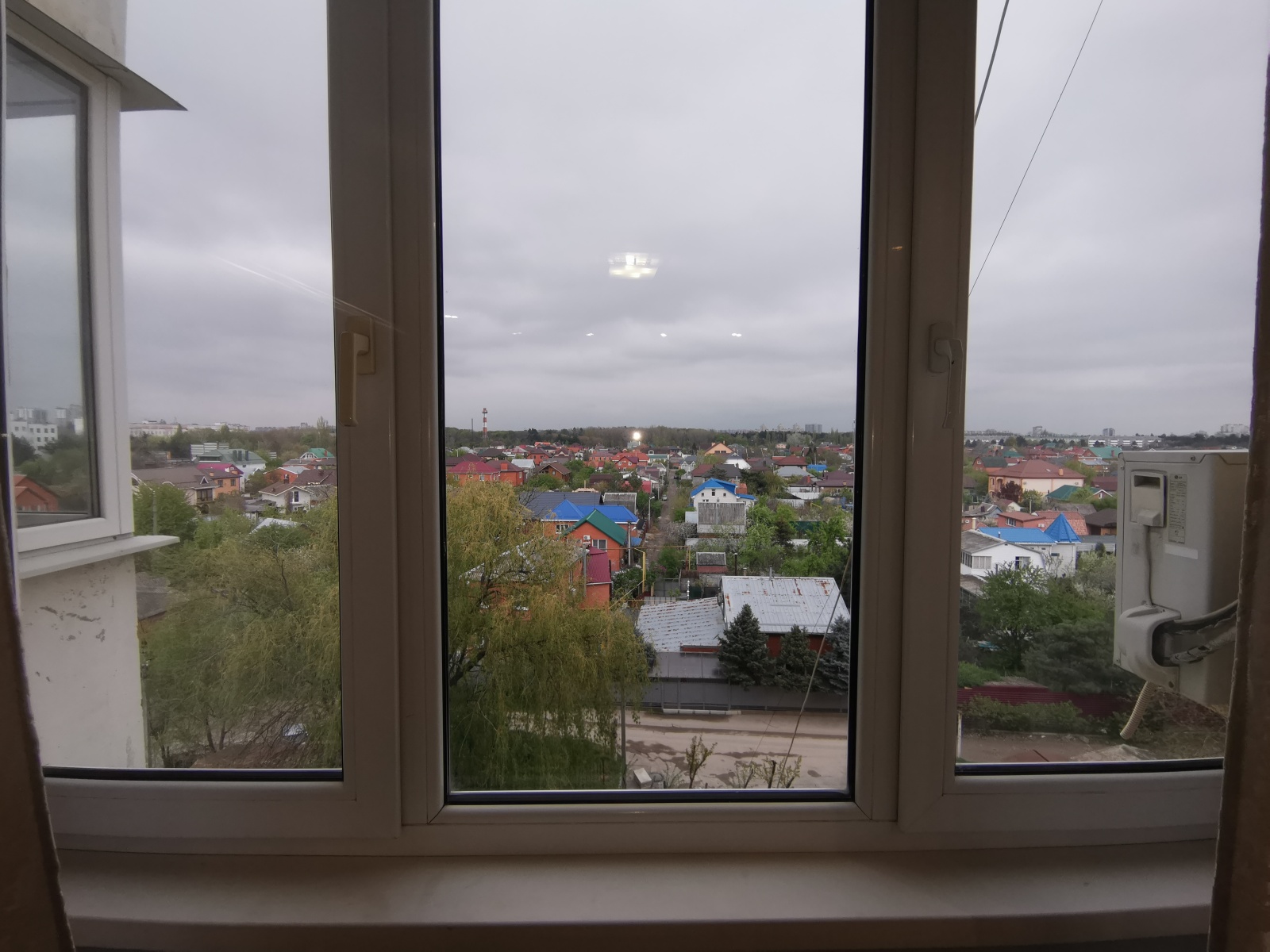 Двухкомнатная квартира на МХГ, ул. Лукьяненко, 101.