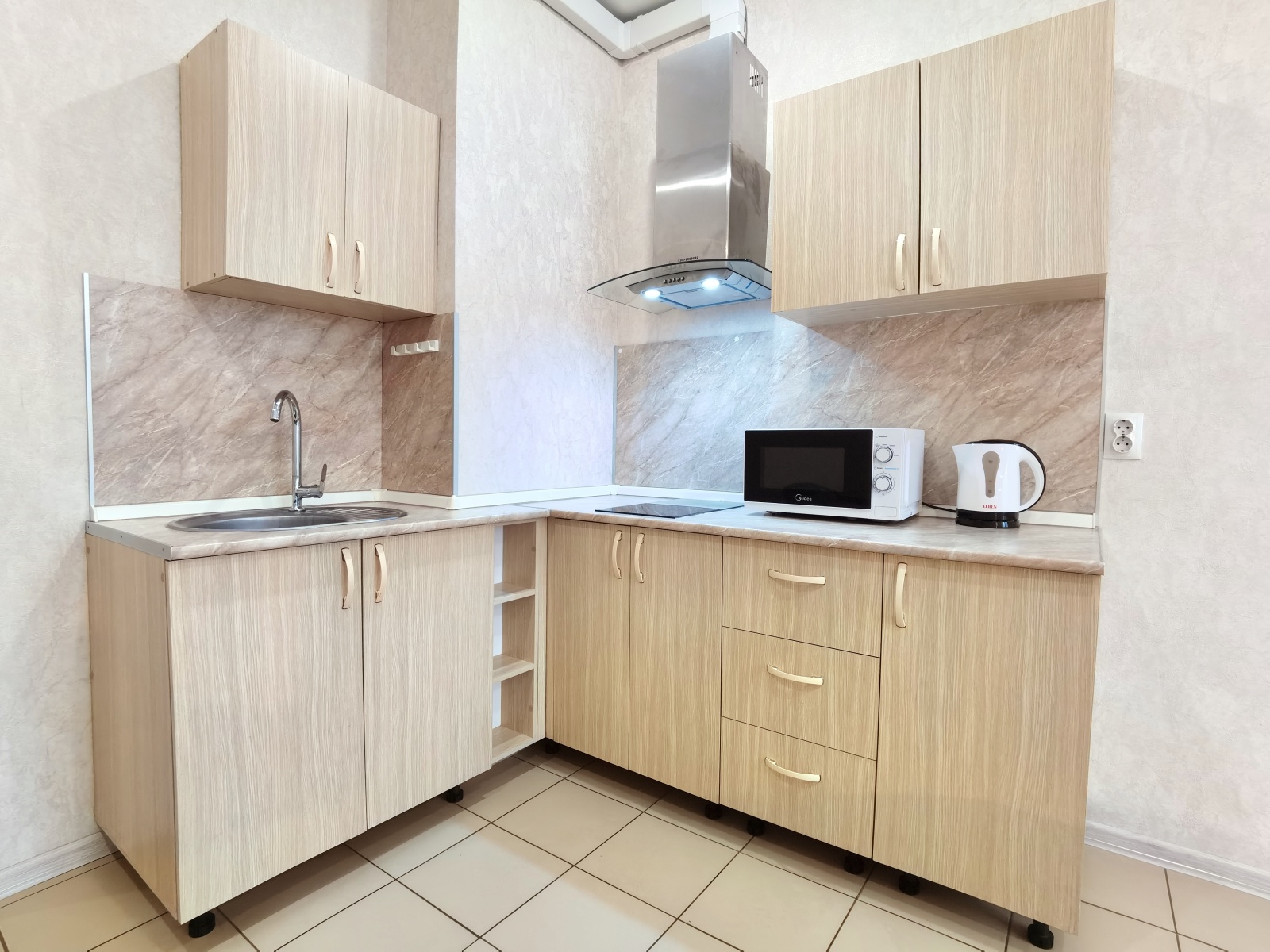 Маленькая дружелюбная студия