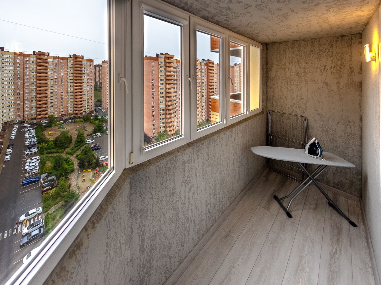 Закатная симфония у Парка Галицкого! 2-комнатная квартира мечта! 