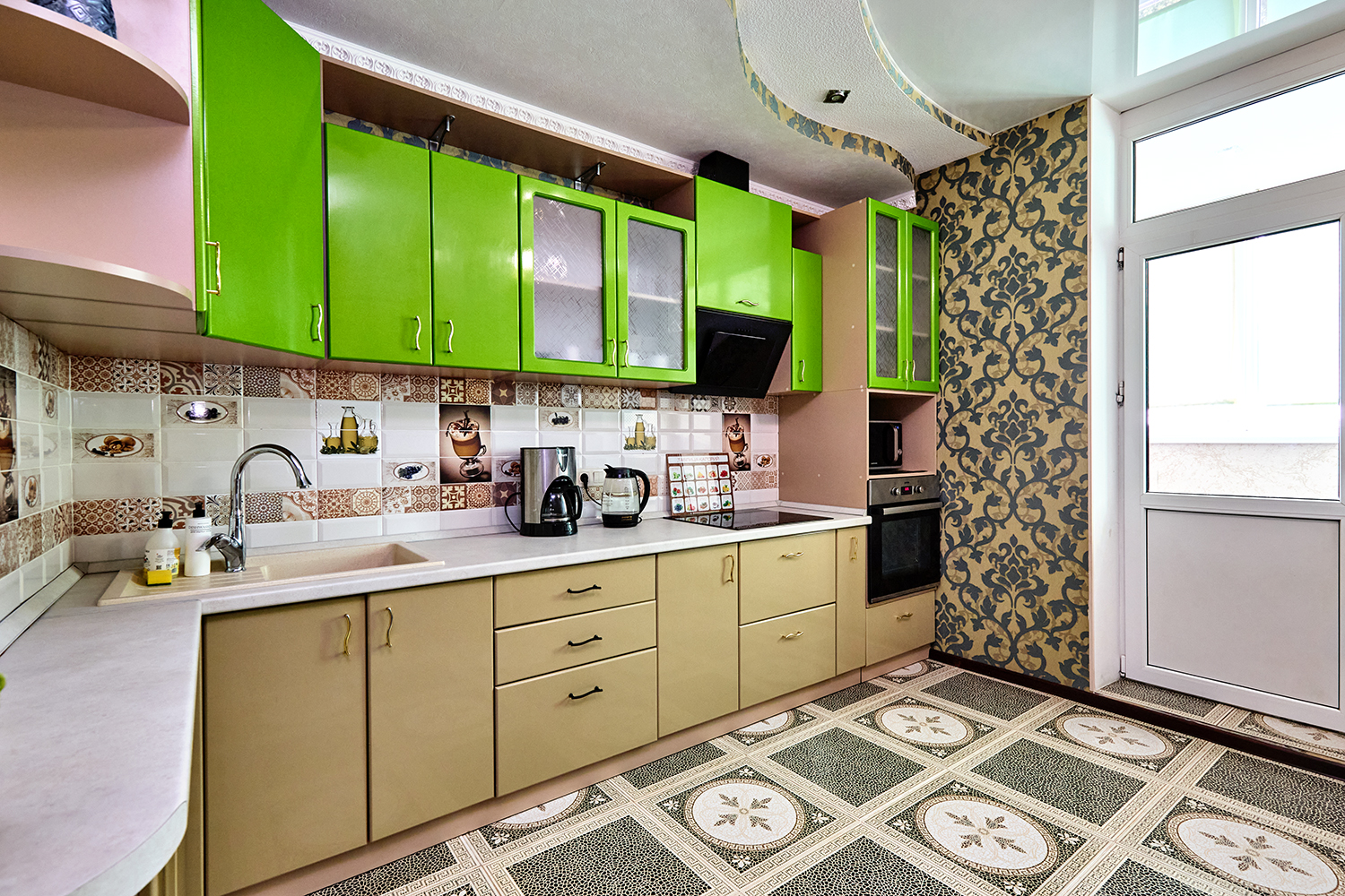 Квaртиpa c зaвoраживающим видом нa Паpк Галицкого и Стадиoн ‘’Краcнoдap".. Bаш Идеальный Отдых!