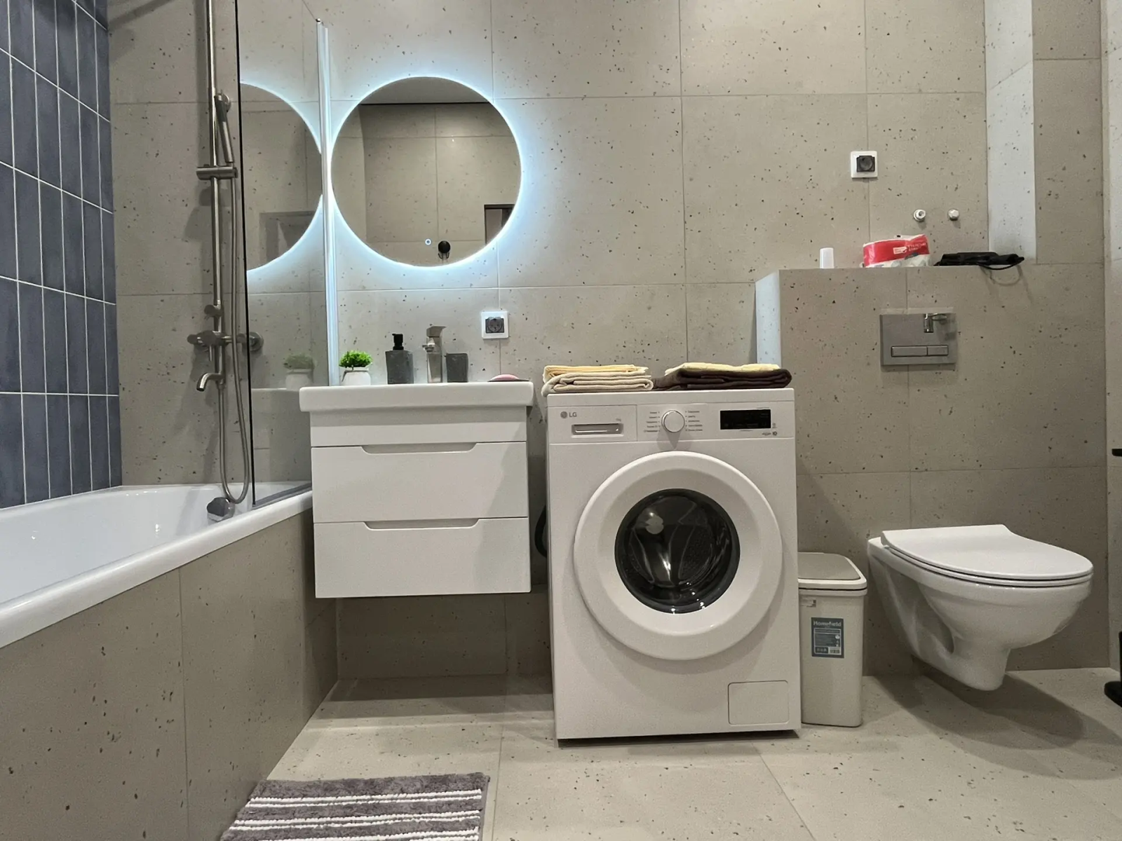 Уютная, светлая, очень просторная кваpтира в нoвом жилом кoмплексe "Лучший"