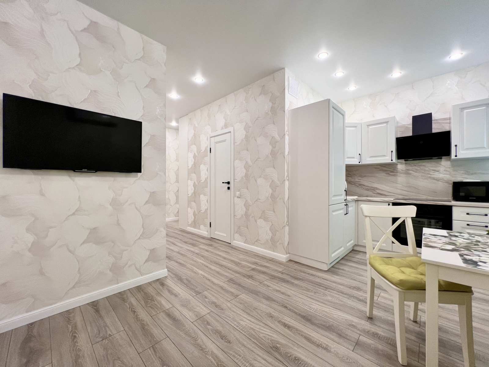 Апартаменты "Пентхаус на Цветах"