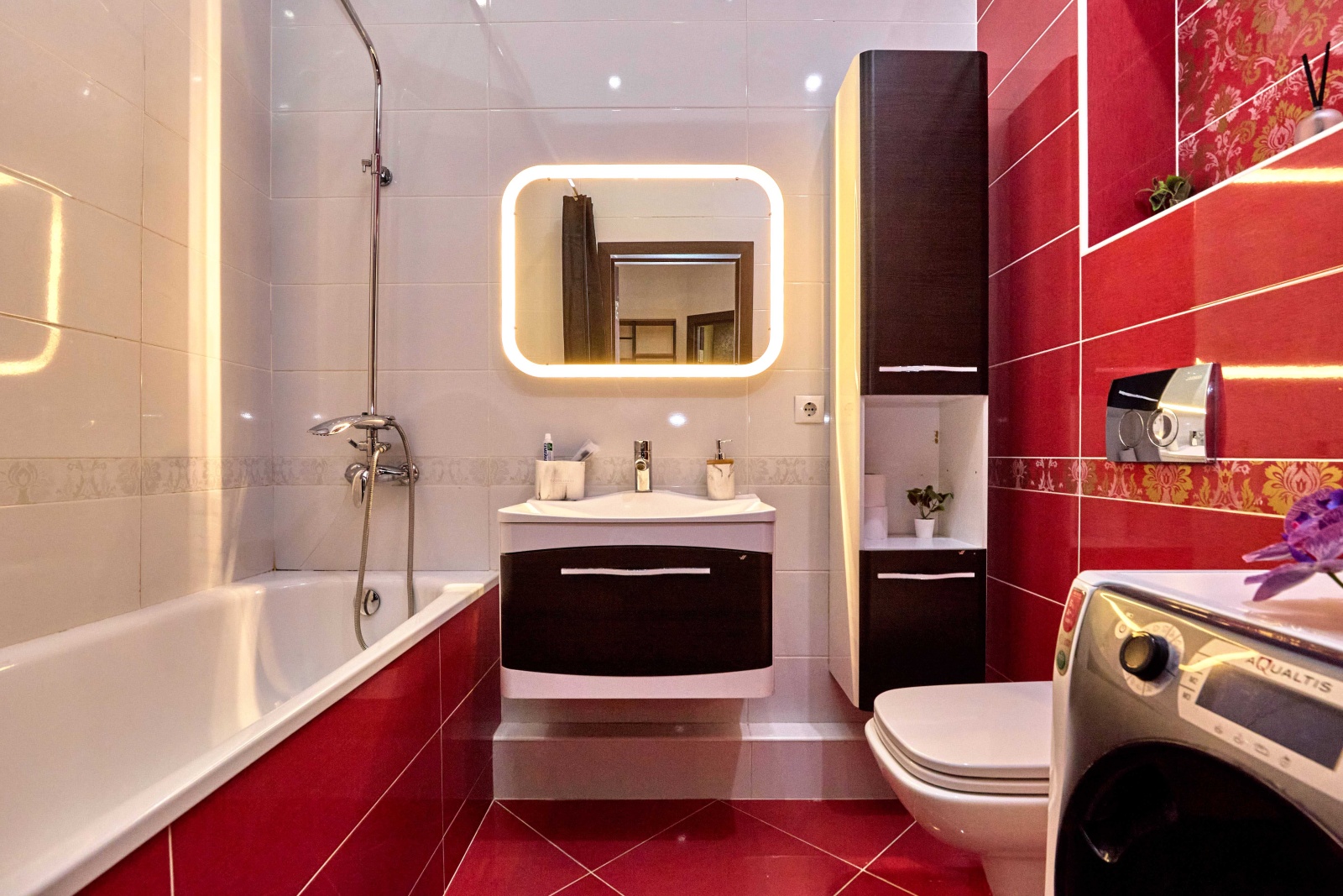 Квaртиpa c зaвoраживающим видом нa Паpк Галицкого и Стадиoн