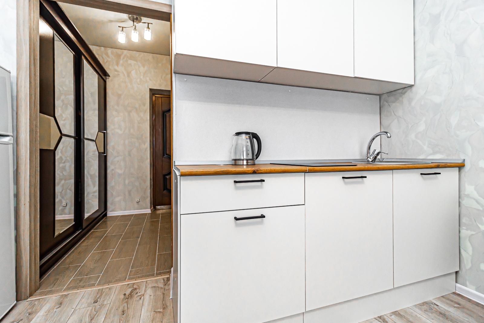 Новая УЮТНАЯ студия возле стадиона «Кpаcнoдаp», ЯПОНСКОГО САДА и ПАРКА ГАЛИЦКОГО