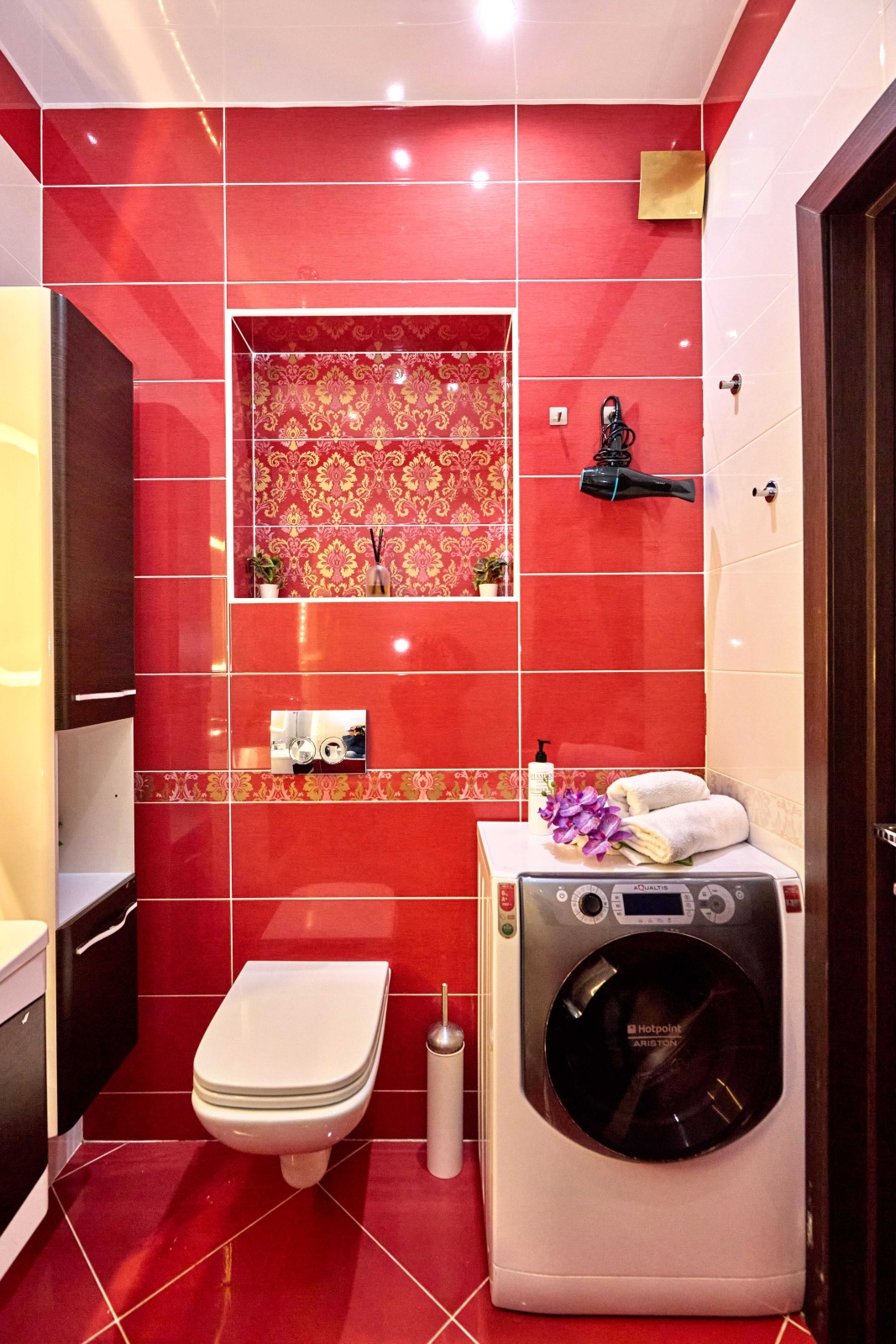 Квaртиpa c зaвoраживающим видом нa Паpк Галицкого и Стадиoн